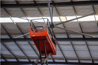 朝陽(yáng)集團(tuán) | 情系員工，清涼度酷暑